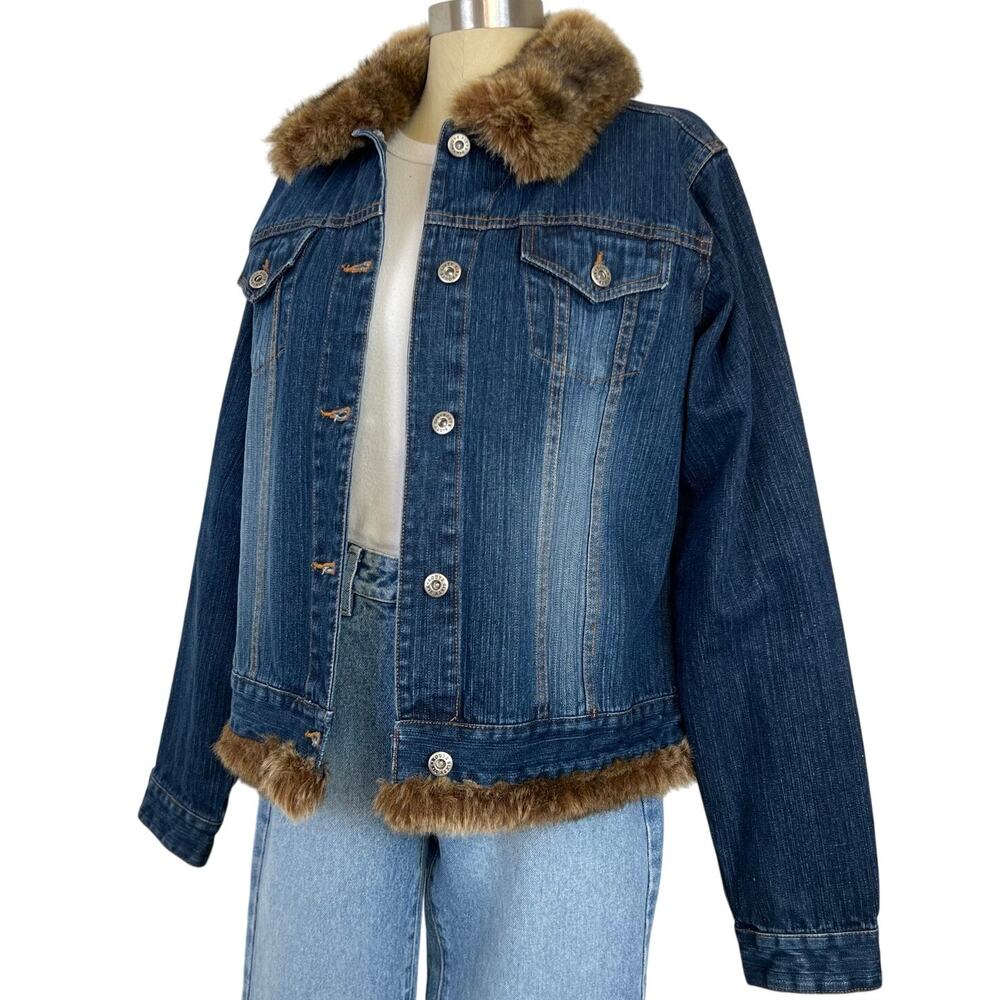 Vintage Y2K Route 66 Denim Faux Fur Trim Collar Button Front Jean Jacket (Sz M)